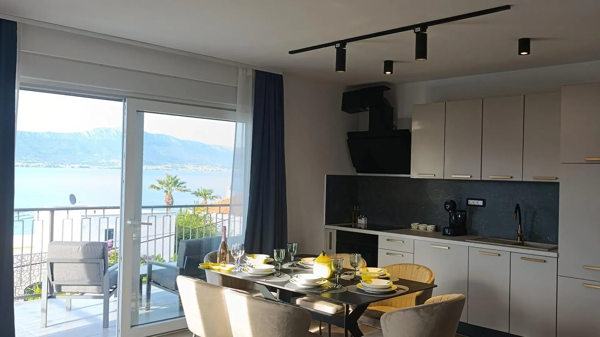 Luxury Apartments Nicole 2 Trogir